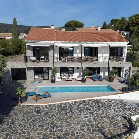4 Etoiles, 250m2, Piscine, Parking, Vue