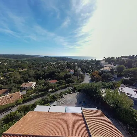 4 Etoiles, 250m2, Piscine, Parking, Vue Villa *