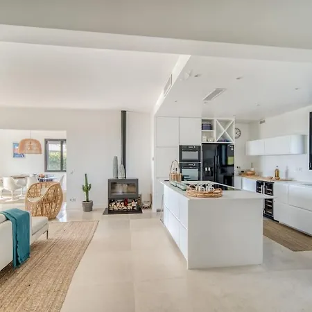 4 Etoiles, 250m2, Piscine, Parking, Vue