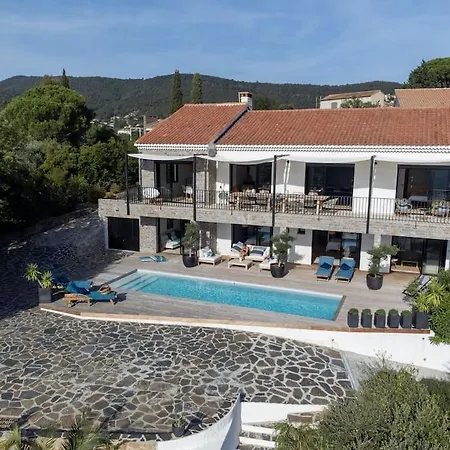 4 Etoiles, 250m2, Piscine, Parking, Vue La Croix-Valmer