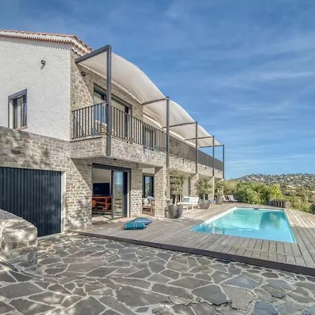 4 Etoiles, 250m2, Piscine, Parking, Vue 别墅