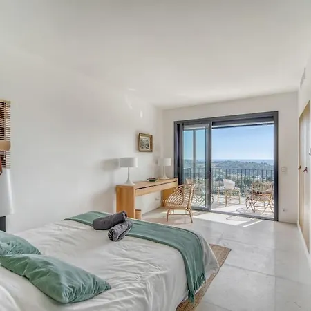 4 Etoiles, 250m2, Piscine, Parking, Vue