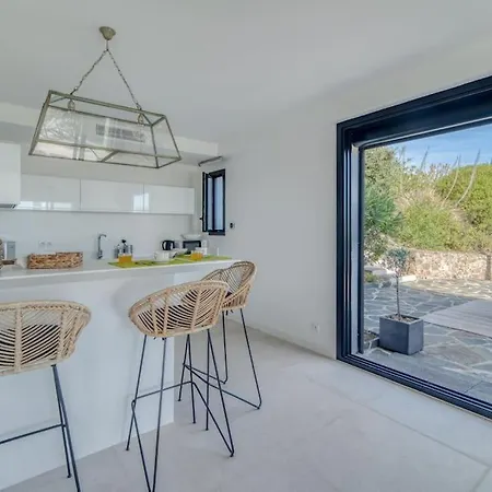 Villa 4 Etoiles, 250m2, Piscine, Parking, Vue La Croix-Valmer