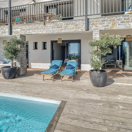 4 étoiles, 250m2, Piscine, Parking, Vue * La Croix-Valmer