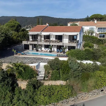 Villa 4 Etoiles, 250m2, Piscine, Parking, Vue *