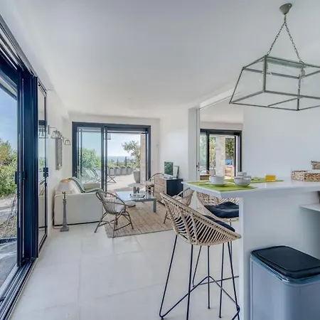 别墅 4 Etoiles, 250m2, Piscine, Parking, Vue