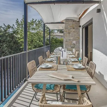 4 Etoiles, 250m2, Piscine, Parking, Vue 别墅 *